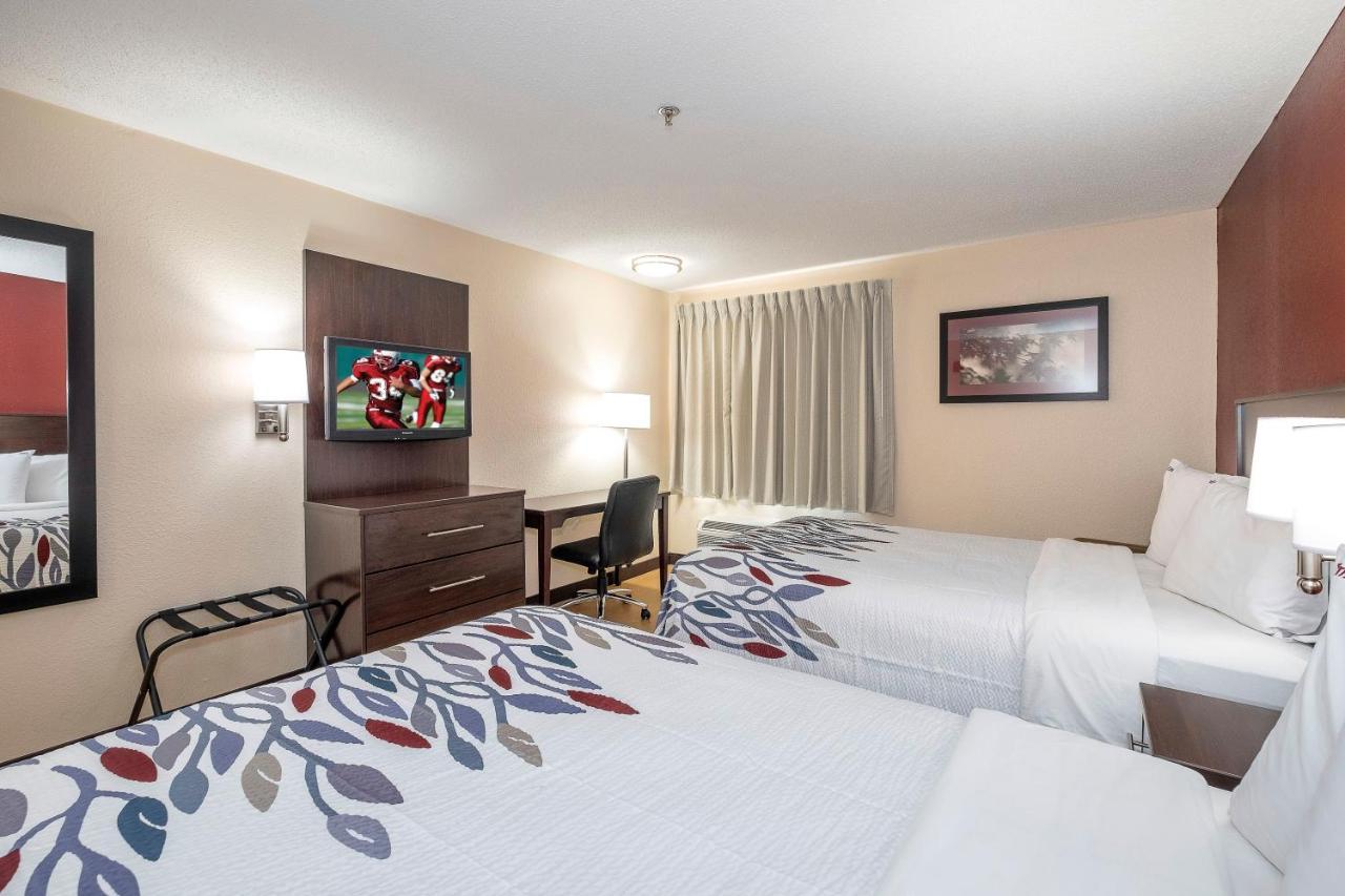 Red Roof Inn Raleigh Southwest - Cary Dış mekan fotoğraf